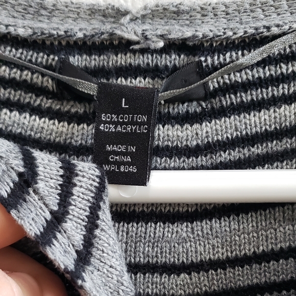 Style&Co black and white sweater size large - Picture 3 of 4